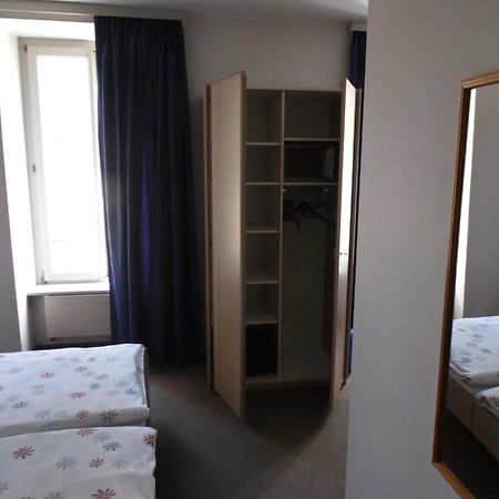 Bed and Breakfast Garni Bar Sport Mendrisio Pokoj fotografie